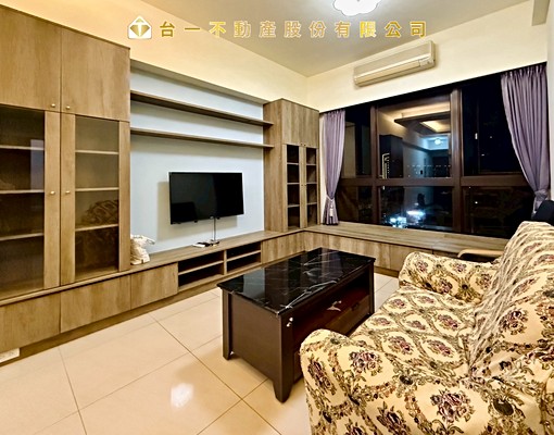 社宅免仲｜散步就到高鐵站明日苑No.1三房車｜可補助 - Image 1