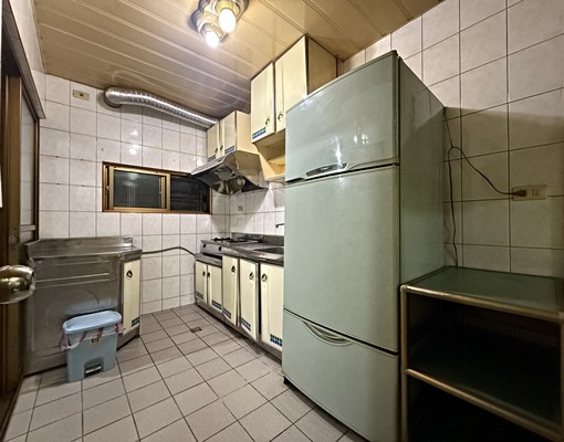 一卡皮箱入住｜三房｜公寓四樓｜私訊line訊問 - Image 14