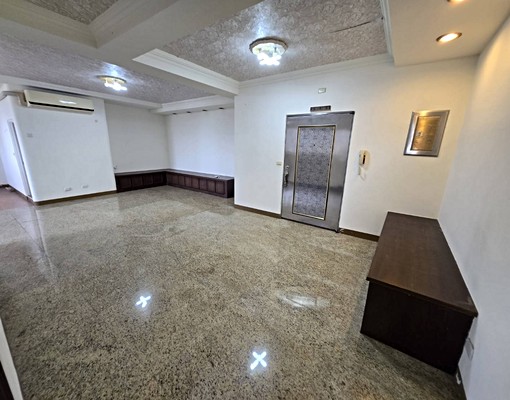 近羅東鎮公所.公正國小羅東夜市 - Image 1