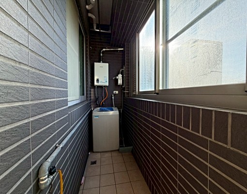 三井商圈<和毅上景>邊間採光通風良好標準二房車 - Image 14