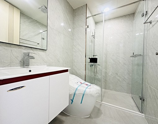 岡山/近高醫樂購/鳳凰信義/全新2+1房附車位【出租】 - Image 2