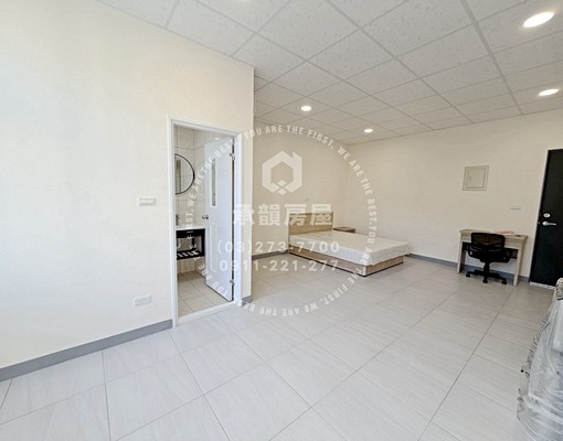 可租金補助🩵近夜市全新整理機能美套房🩵含網路第四台水費 - Image 2