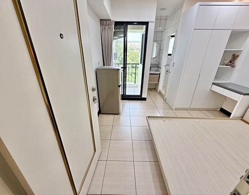 小資最愛電梯套房✨陽台獨洗＋衛浴開窗＋台水台電+可租補 - Image 1