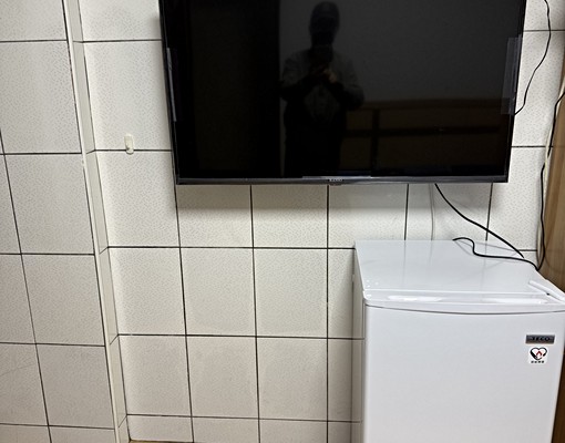 三重套房出租-有對外窗3分鐘到台北車站西門町-仲介勿擾！ - Image 2