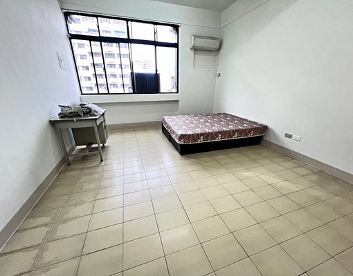 近正修學校*大套房出租 - Image 3