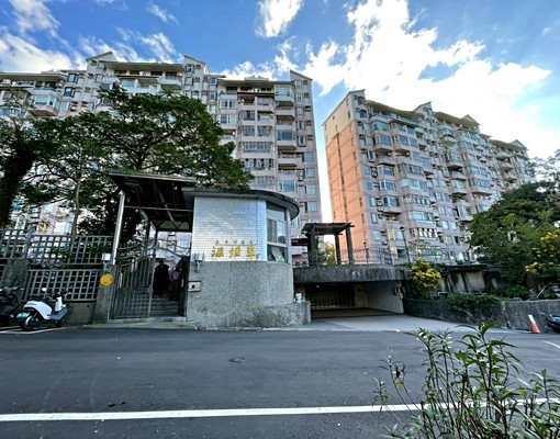 星鴻社宅😊區公所涵煙翠景觀大2房/純優靜/好停車😊享租補 - Image 2