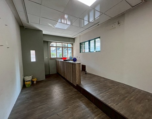 台南租屋~中西區黃金地段邊間店住 - Image 1