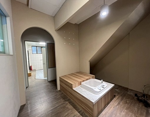 台南租屋~中西區黃金地段邊間店住 - Image 5