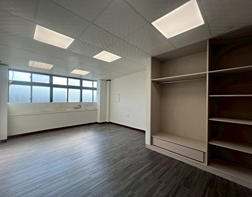 台南租屋~中西區黃金地段邊間店住 - Image 15