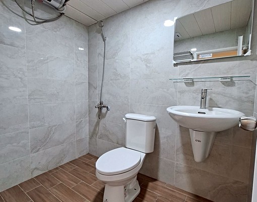 可租補\可養貓\公寓二樓\獨洗獨曬\全新裝潢🌟 - Image 9