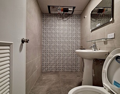 可租補\可養貓\公寓二樓\獨洗獨曬\全新裝潢🌟 - Image 6