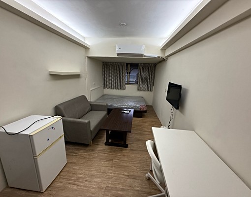 逢甲大學電梯套房出租(台水電)可租補獨洗曬 - Image 2