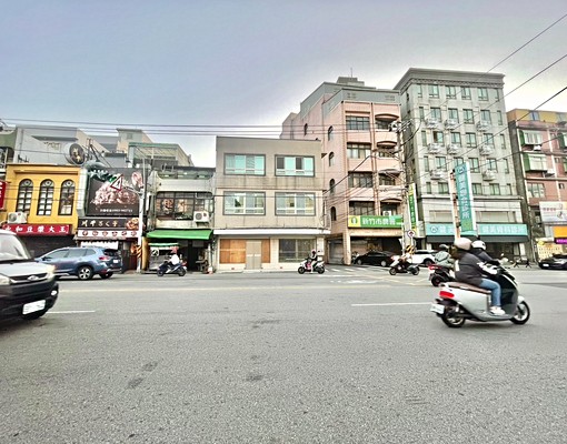 光復路商圈~臨街賺錢店面~熱門搶手! - Image 4
