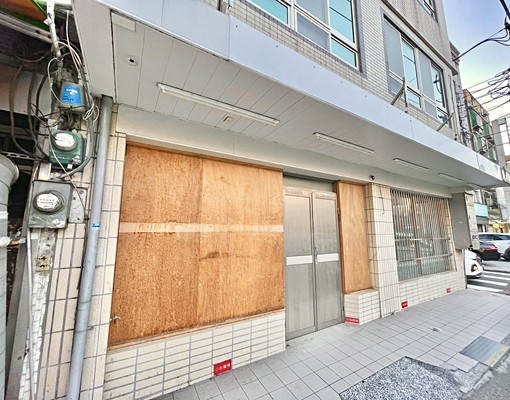 光復路商圈~臨街賺錢店面~熱門搶手! - Image 1