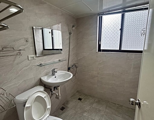 尊信社宅/免仲可補/近桃園夜市.成功國小/嘉嘉 - Image 3