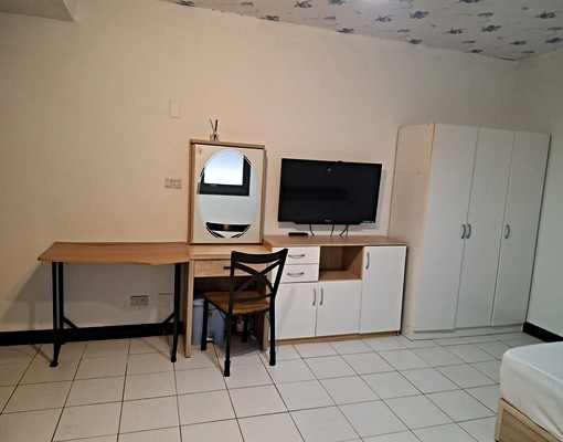 中西區康樂街美食套房附近有停車場 - Image 9