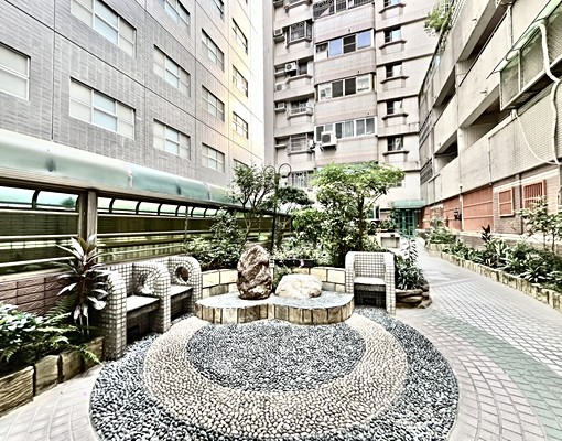 龍華國中丨凹子底捷運站丨採光四房平車 - Image 14