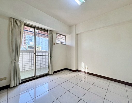 北區超值大3房✨可貓可戶籍💯三面採光|近天津商圈 - Image 8