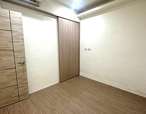 喬陽社宅-可租補◆免服務費◆家具齊全◆幸福商圈◆2+1房 - Image 3