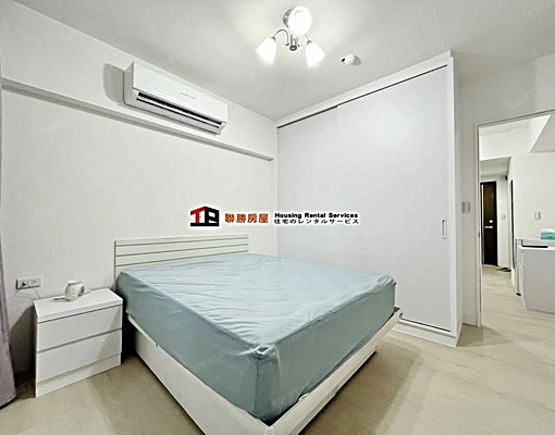 西門商圈~可租補入籍~平面正一房~全新家具家電~有管理 - Image 4