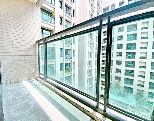 太原軍功東山松竹葳格💖可寵租補超美精裝三房含平車💖浴缸 - Image 5