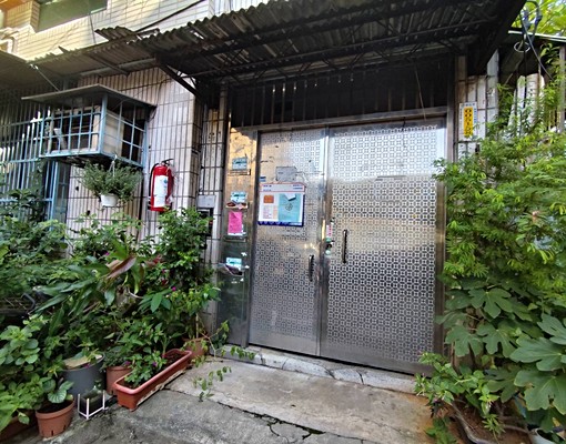 @可租屋補助，五樓公寓，四房前陽台進出，台水台電，加賴洽詢@ - Image 10