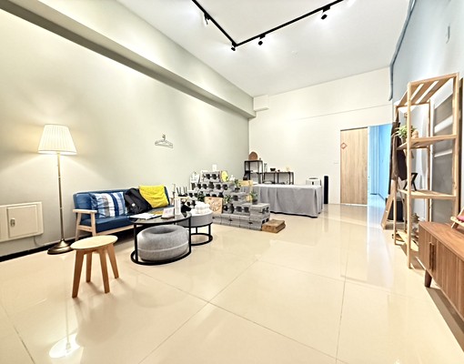 北屯區重劃區住店，【住店合一，1+2樓，可自住可當工作室】 - Image 2