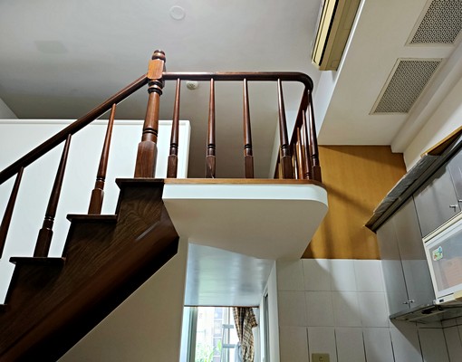 挑高3米6，24小時大樓管理，生活機能方便，有陽台採光好 - Image 4