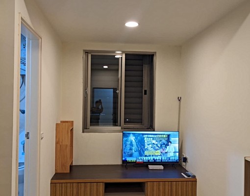 永寧捷運站4號出口旁，8坪大空間電梯套房(免等垃圾車) - Image 8