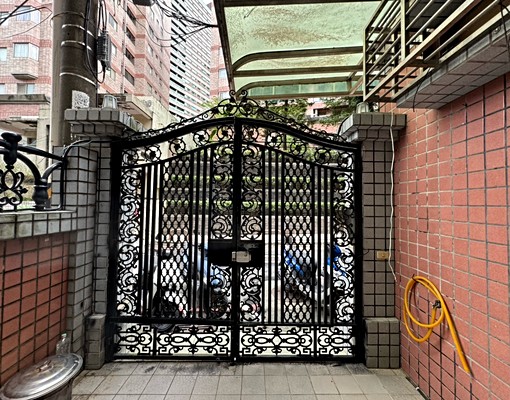 中正東路靜巷採光三房電梯宅 - Image 9