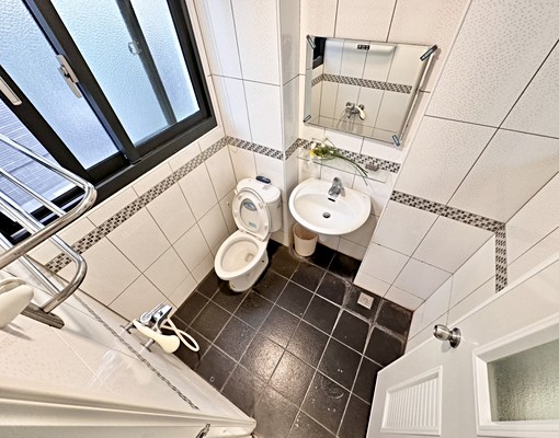 大慶中山醫首選✨可租補✨電梯新透天✨獨洗陽台流理臺✨機車位 - Image 9