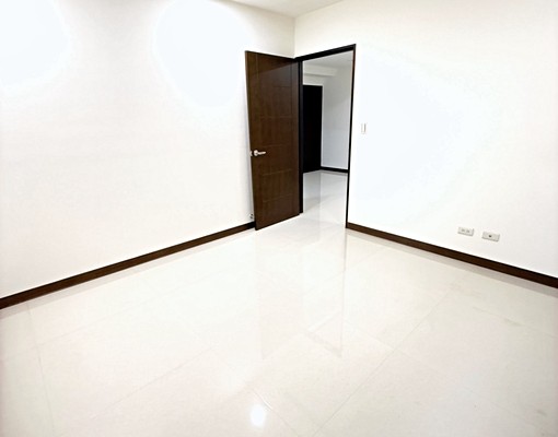 🏠稀有大坪數電梯3房✨捷運海山站✨2年新屋|含平車含管 - Image 4