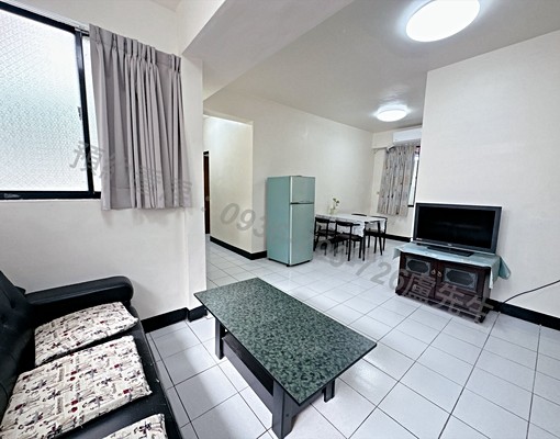 巨城商圈採光兩房生活機能好、台電帳單、要提供工作證 - Image 14