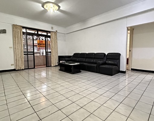 可報稅租補免仲介費~捷運輕軌如意街公寓二樓車位 - Image 2