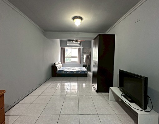 太平市中心大套房✔︎即可入住✔︎有機車位✔︎電梯租補 - Image 1