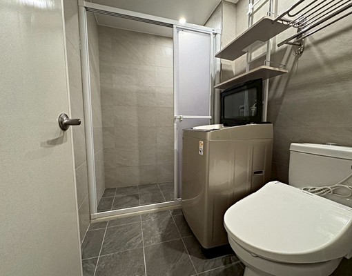 中和✨1房1廳✨採光通風✨獨洗曬✨全新裝潢✨大空間 - Image 5