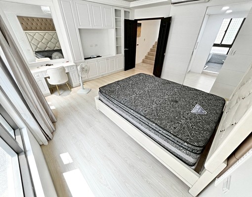 請比我愛他❤️精銳世紀溫莎七期別墅❤️可雙租補營登❤️雙車位 - Image 6