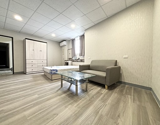 ✨可租補✨全新大套房,室內機車位✨不用追垃圾車 - Image 4