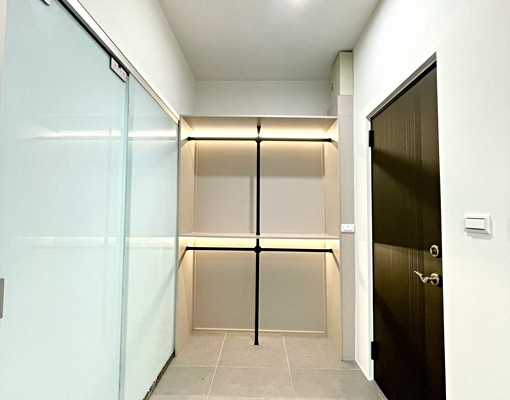 整棟全新🔥超美裝潢🔥管理員🔥室內機車位🔥散步一中🔥 - Image 4