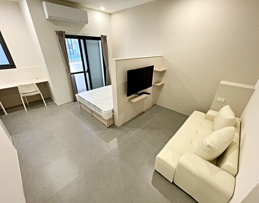 整棟全新🔥超美裝潢🔥管理員🔥室內機車位🔥散步一中🔥 - Image 3