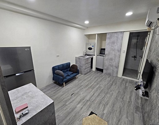 丹鳳站走路捷運約2分鐘/輔大學生生活圈/整套家具家電一應具全 - Image 1