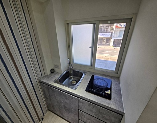 丹鳳站走路捷運約2分鐘/輔大學生生活圈/整套家具家電一應具全 - Image 5