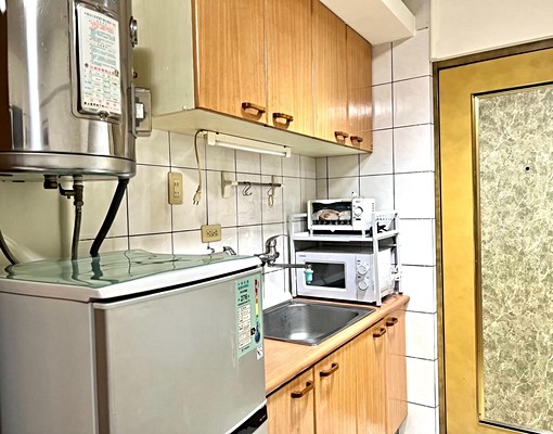 捷運大陽台近商圈可炊設備全電梯獨立套房 - Image 1