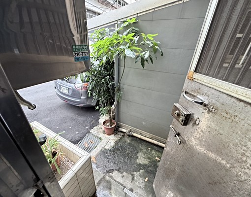 【恩典滿溢】龜山后街一樓店住~可營登戶籍~營業居所皆可 - Image 3