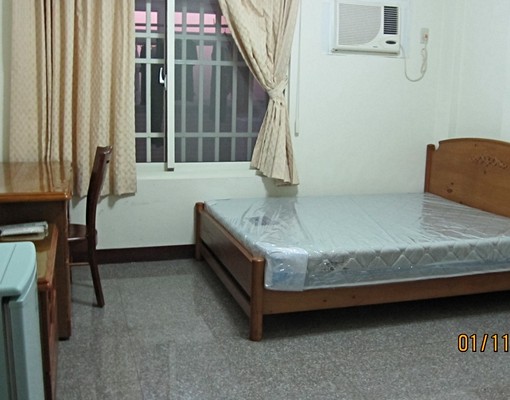 體育場旁,頂好商圈優質套房,近交流道 - Image 3