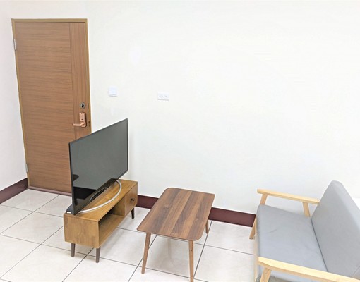 光明商圈獨立陽台明亮套房 - Image 2