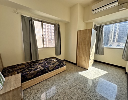 近中路大興西路二段大興敦煌3房可補有機車位 - Image 4