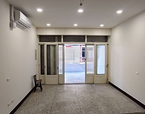 全新整理💥可租補可營登💥間間套房💥間間冷氣💥可隔6房 - Image 2