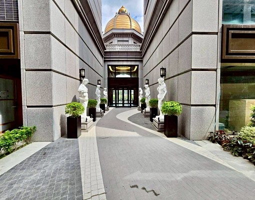 屏東帝寶高級平面車位2房華廈出租 - Image 10