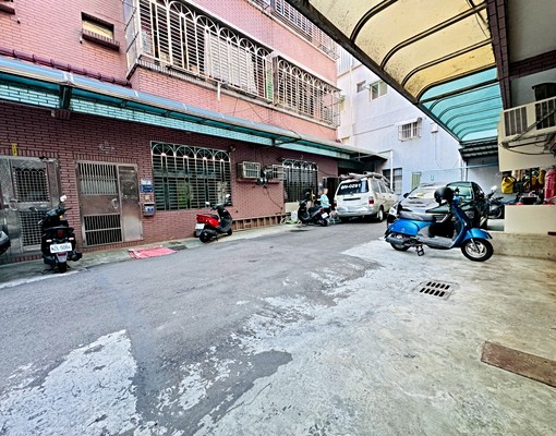 阿琴蚵嗲/大透天門前停車/租金成可議 - Image 15